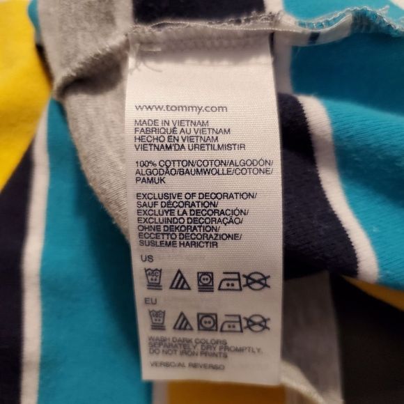 🌺 3/25 Tommy Hilfiger V-neck tee shirt, striped - Picture 10 of 12